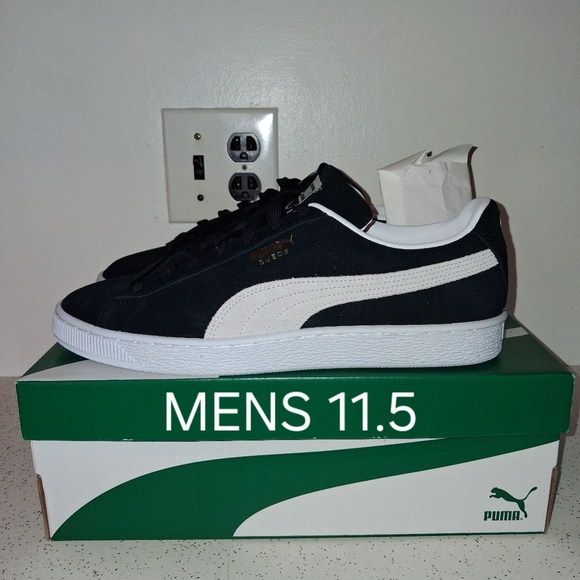 SIZE 11.5 - PUMA SUEDE CLASSIC 21. BRAND NEW WITH BOX. EXTRA LACES. - Picture 1 of 9